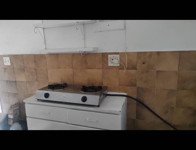 600M² BUILDING FOR SALE IN SPRINGS CENTRAL